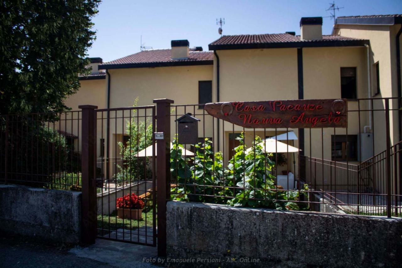 Casa Vacanze Nonna Angela Норча Экстерьер фото